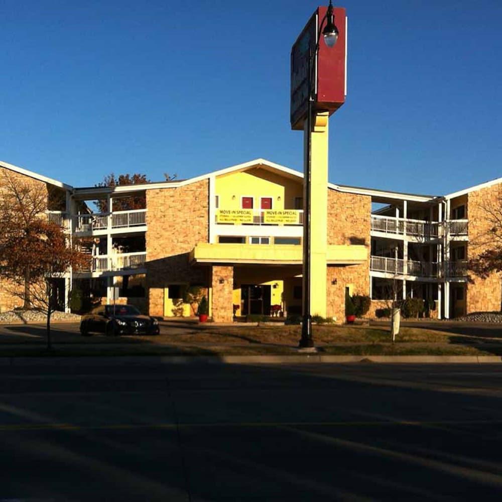 Oaktree Inn And Suites Oklahoma Stadt Exterior foto